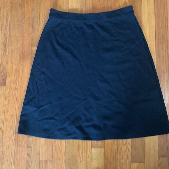 EUC Max studio black cotton stretch waist skirt! Size M - Picture 3 of 3